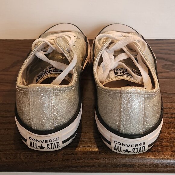 EUC Converse All Star Girls Low Top Sneakers - Silver Sparkle/Glittery - Size 2 - Picture 4 of 8